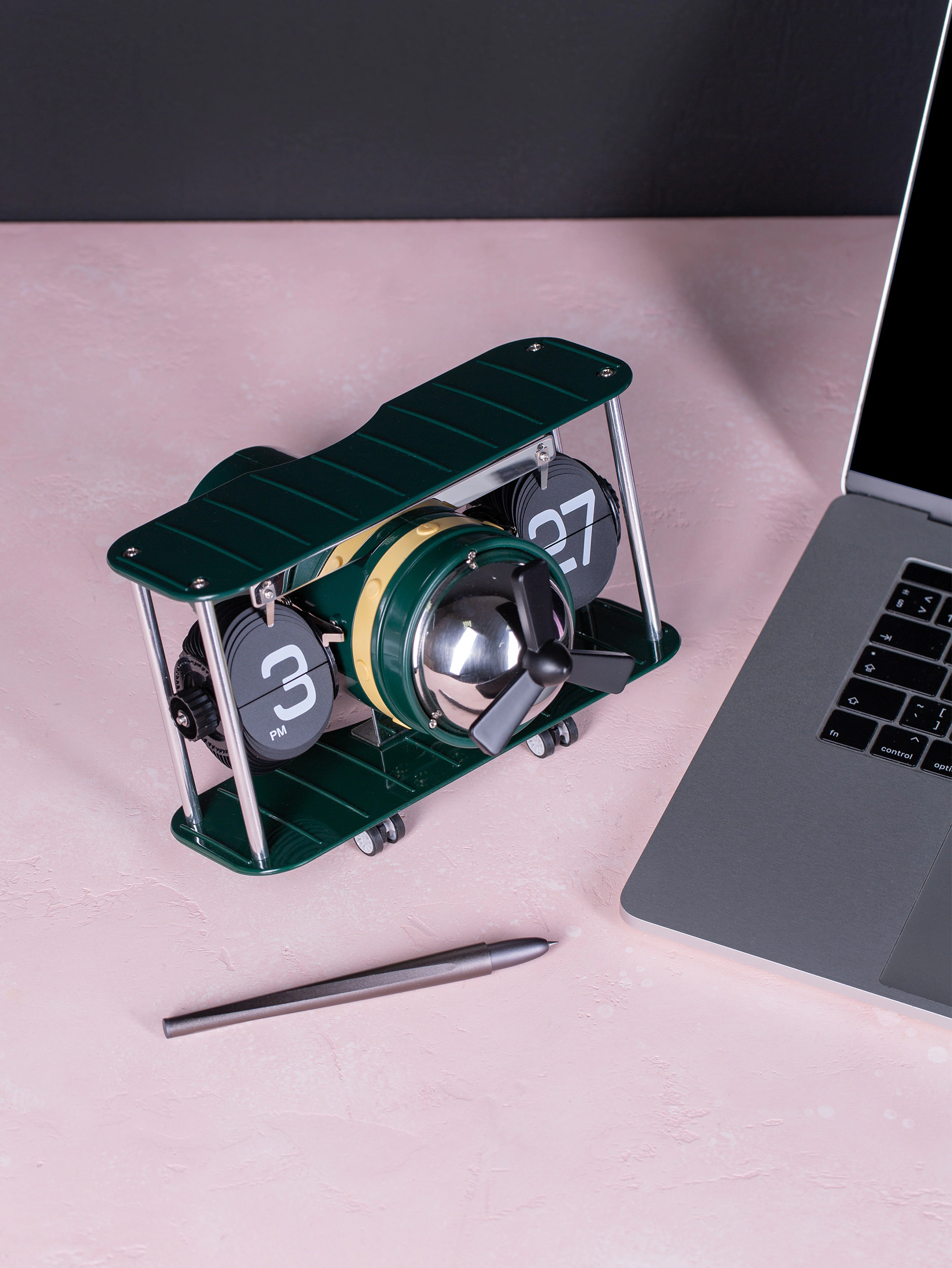 Перекидные часы Flip-Clock «Самолёт» с вращающимся пропеллером Green