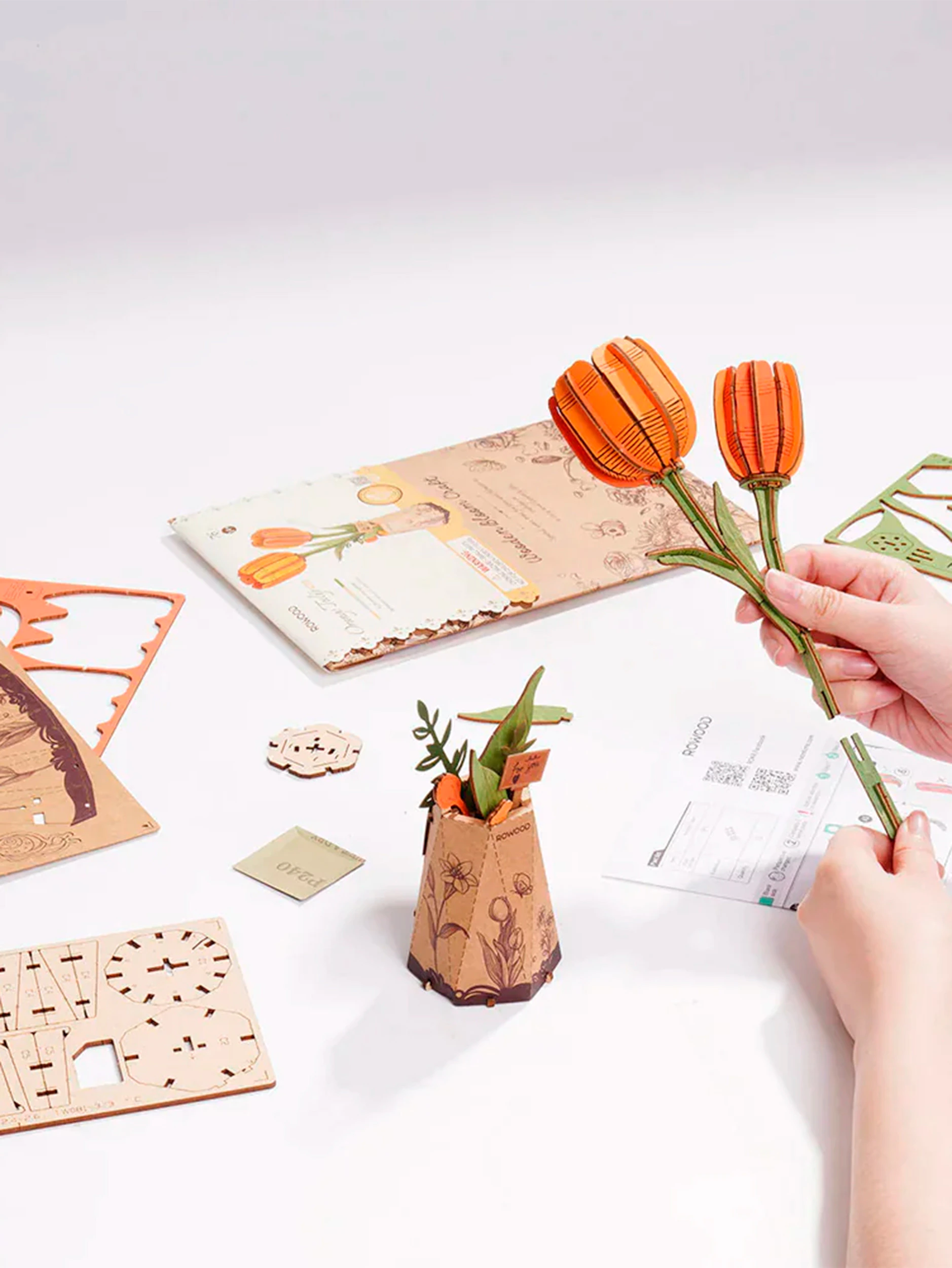 Деревянный конструктор Оранжевый тюльпан Robotime Orange Tulip