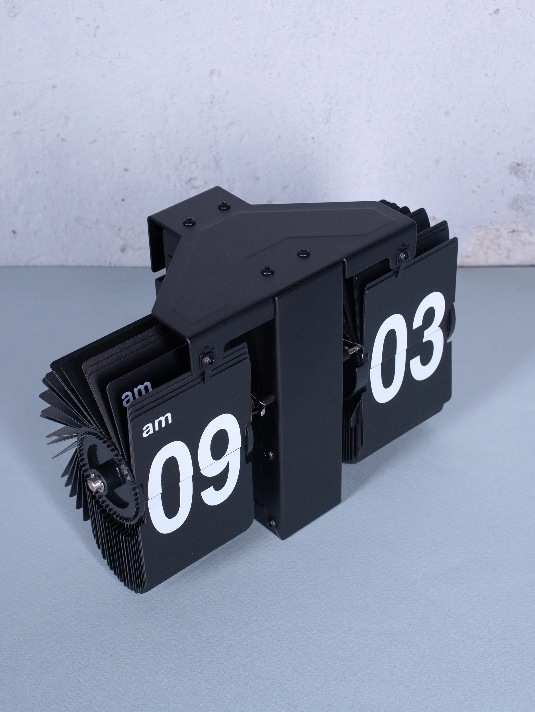 Перекидные ретро-часы Flip Clock Slim Black