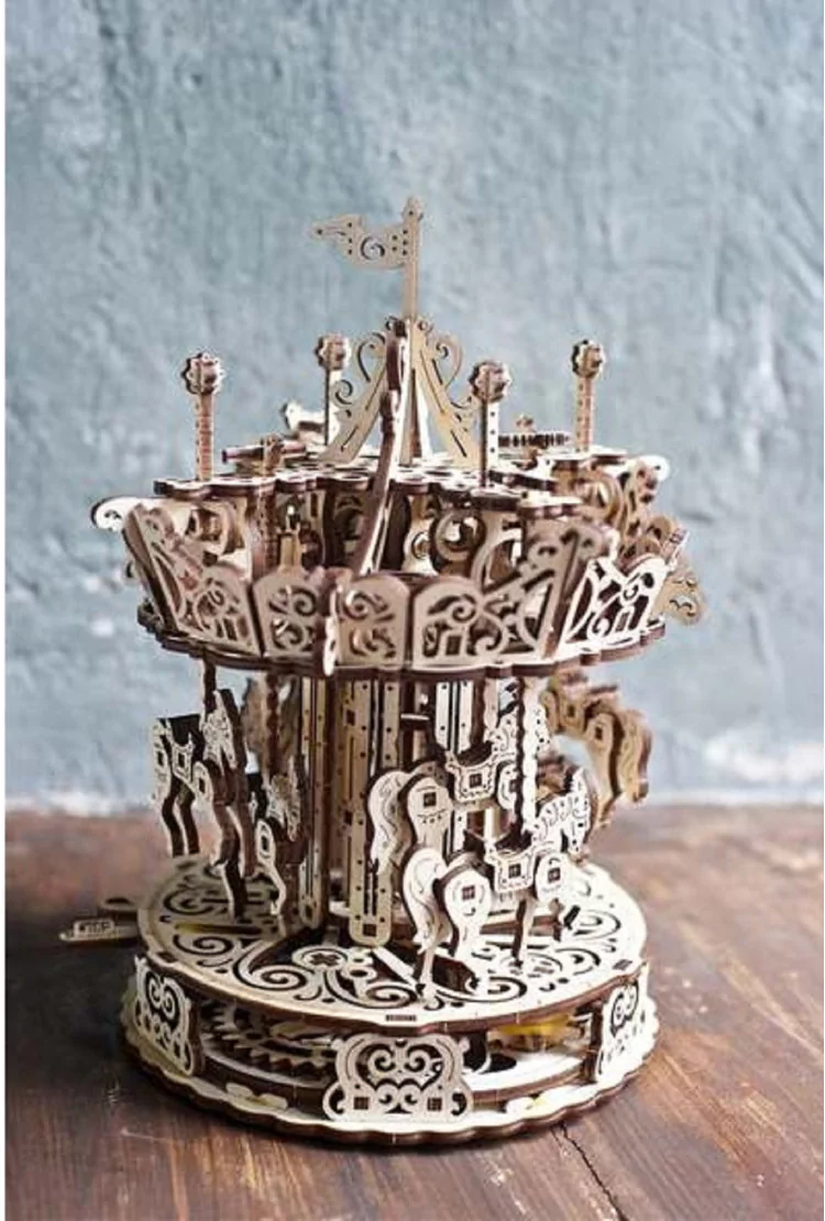 Сборная модель Ugears Карусель (21*21*26 см)