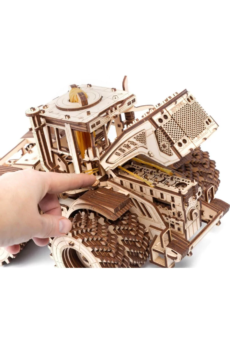 Конструктор деревянный 3D EWA "Трактор Кировец К-7М"
