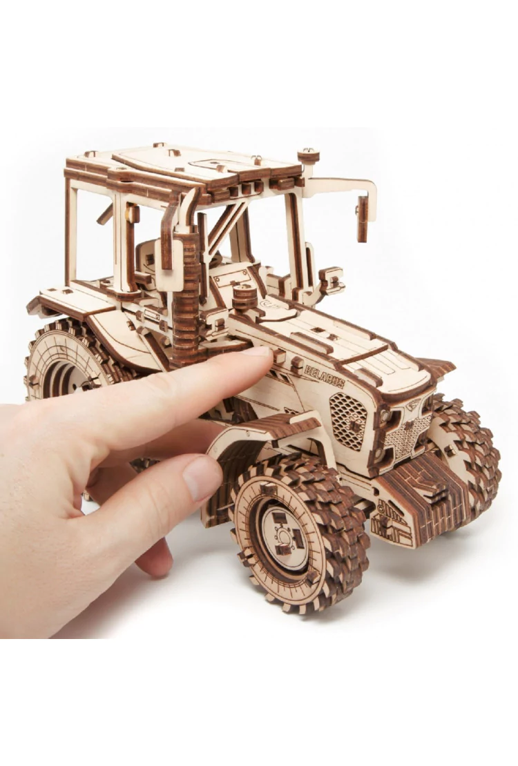 Сборная модель деревянная 3D EWA Трактор Беларус 82
