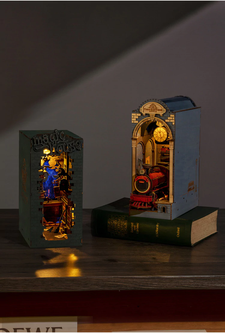 Деревянный конструктор - книжный уголок Волшебный Дом Robotime Rolife Magic House