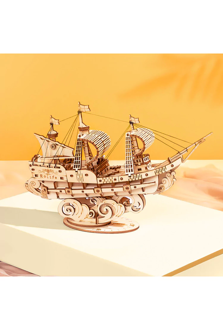 Деревянный механический конструктор Винтажный парусник Robotime Sailing Ship