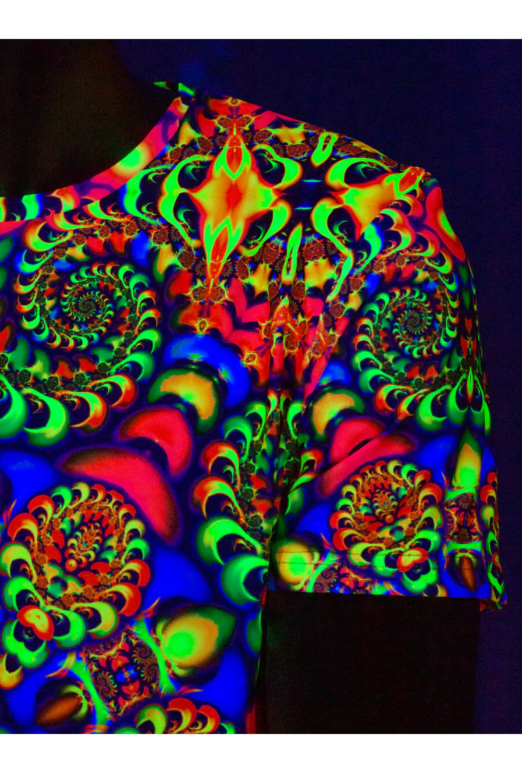 Ультрафиолетовая «Неоновая» Футболка XXXL «Fractal Light» Unisex