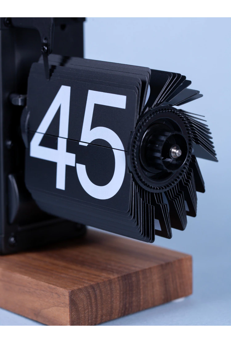 Классические перекидные часы Flip-Clock на деревянной подставке, 14х20х9, Black