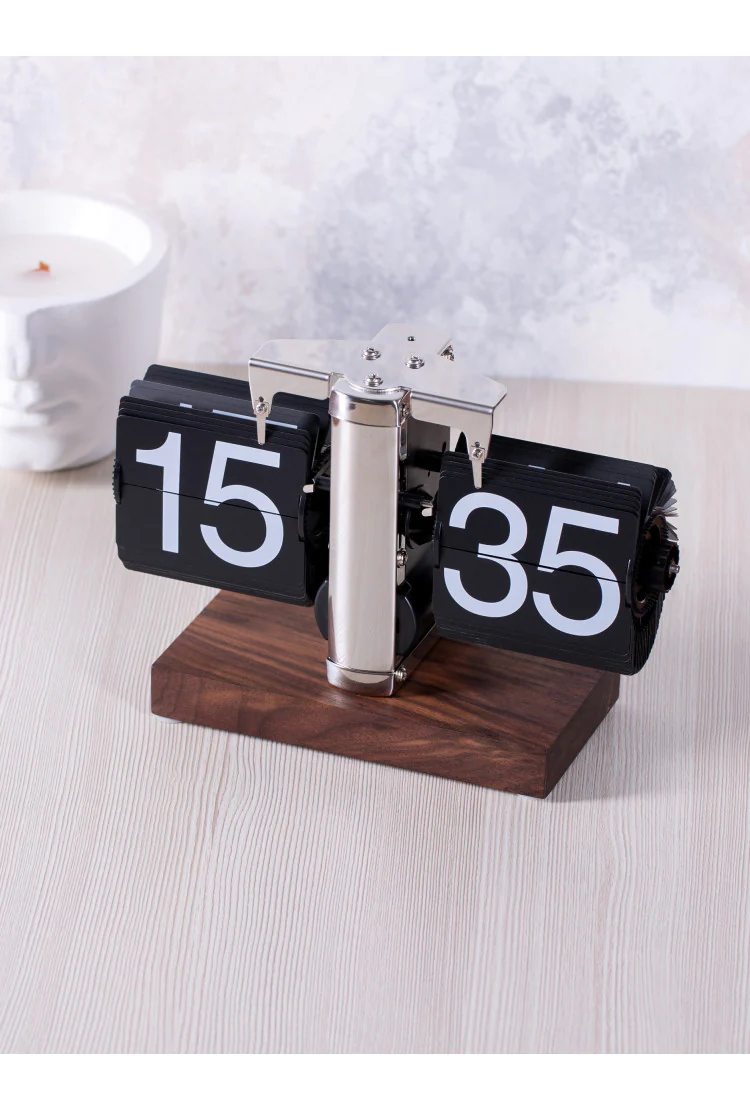 Классические перекидные часы Flip-Clock на деревянной подставке, 14х20х9, Chrome