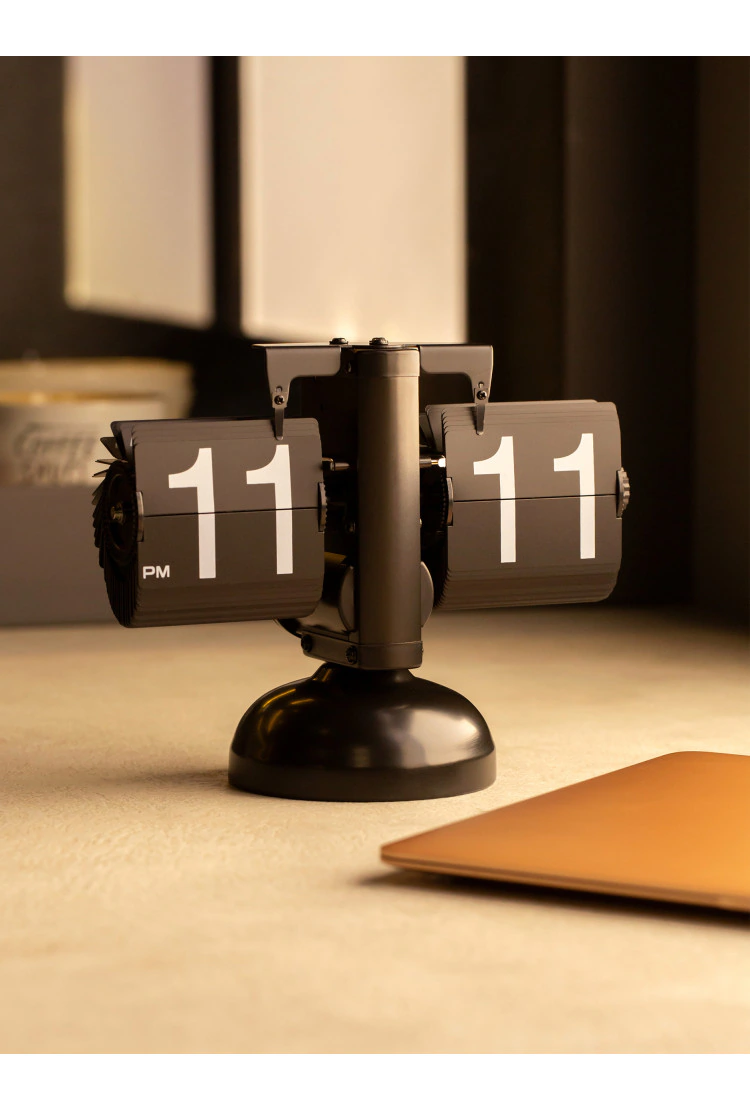 Классические перекидные часы Flip-clock, 16х21х8 см (чёрные)