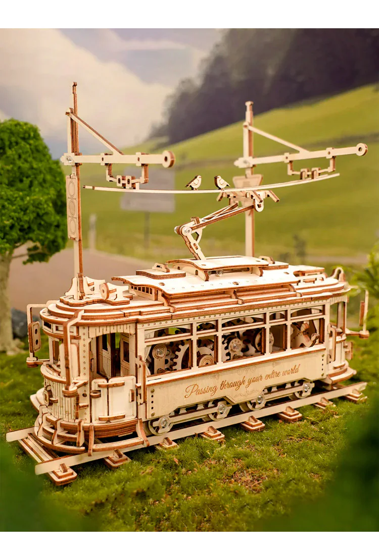Механический деревянный конструктор Городской трамвай Robotime Classic City Tram