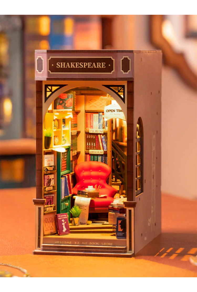 Деревянный конструктор - вставка на полку Книжный магазин Robotime Bookstore Book Nook