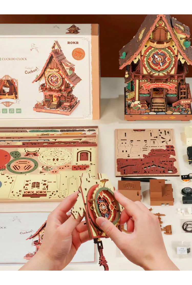 Деревянный механический конструктор Часы с кукушкой Robotime Cuckoo Clock
