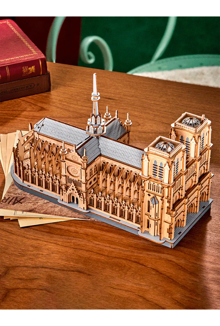 Деревянный конструктор Парижский собор Robotime Paris Cathedral